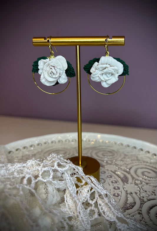 White rose floral hoop dangle earrings on 18k gold ear hook earrings sculpted freehand for pierced ears
Gift for her/woman/girl formal occasions wedding bridal bride flowers